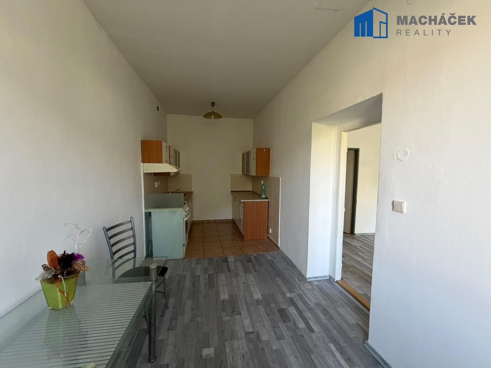 Byt 2+1 · 78 m² · Mariánské náměstí, Krupka Bohosudov - 4