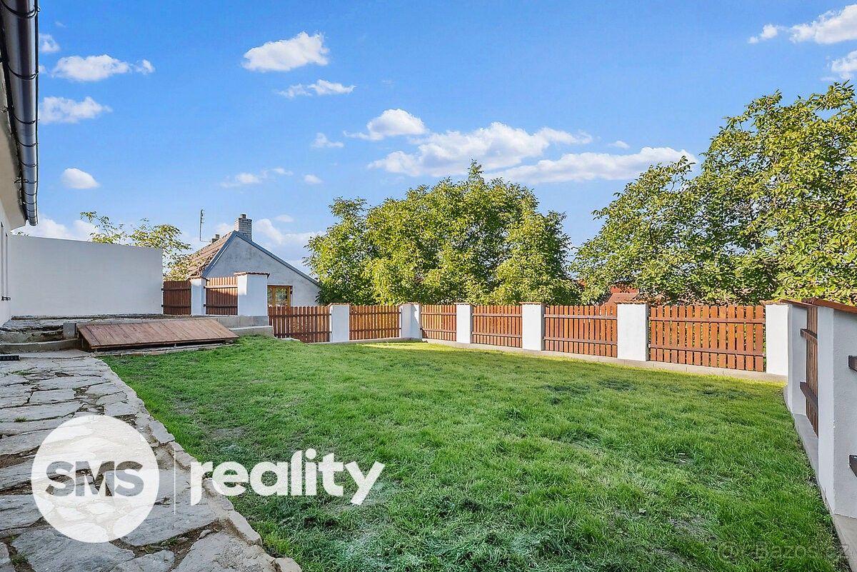 Prodej rodinný dům - Mohelno, 675 75