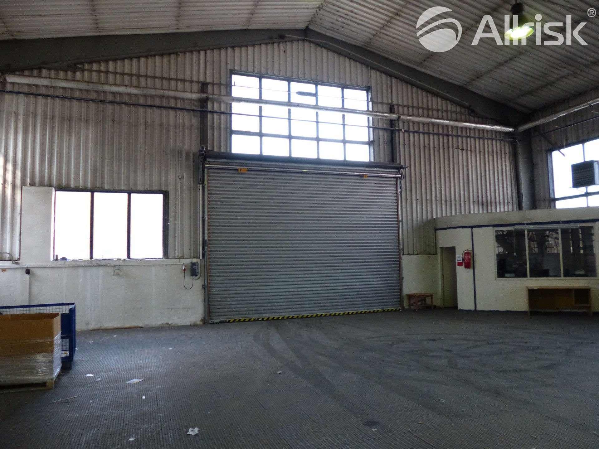 Pronájem sklad - Brno, 908 m²