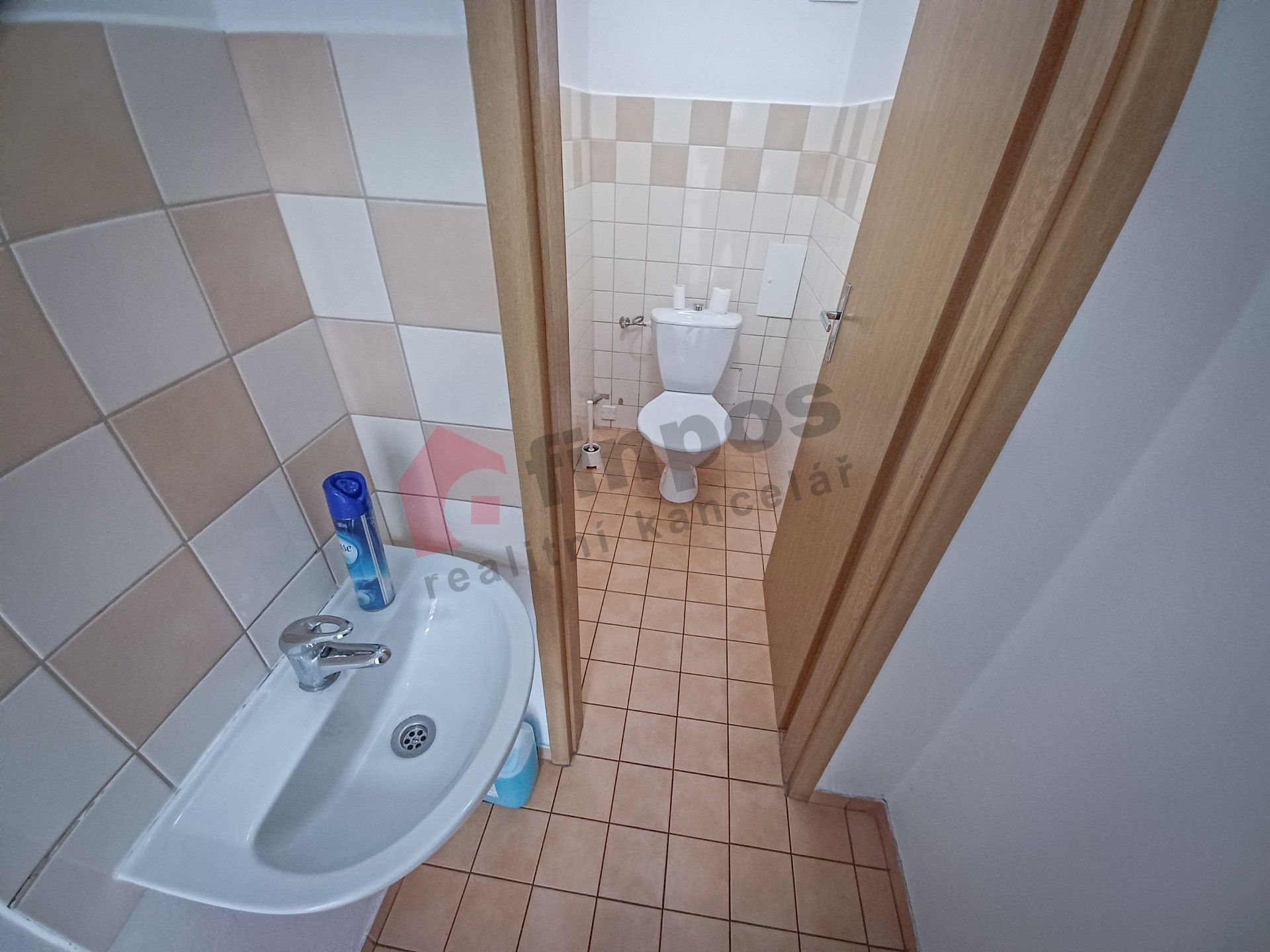 Pronájem obchodní prostory - Legerova 148, Kolín III, 92 m² - 5