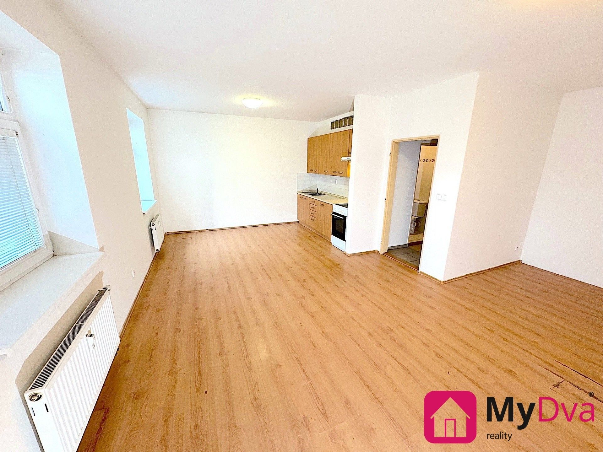 Pronájem byt 1+kk - Vídeňská třída, Znojmo, 41 m²