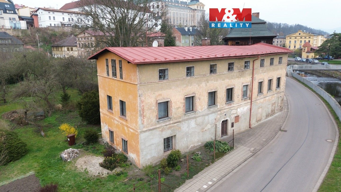 Rodinné domy, Tyršova, Broumov, 320 m² - 1