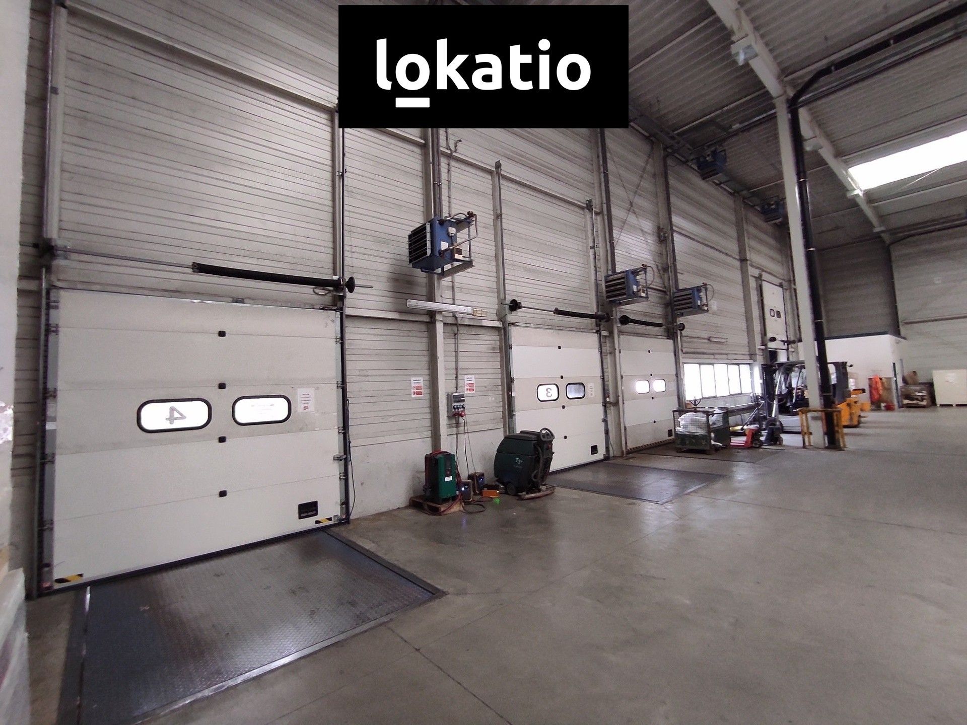 Sklady, Nučice, 2 041 m²