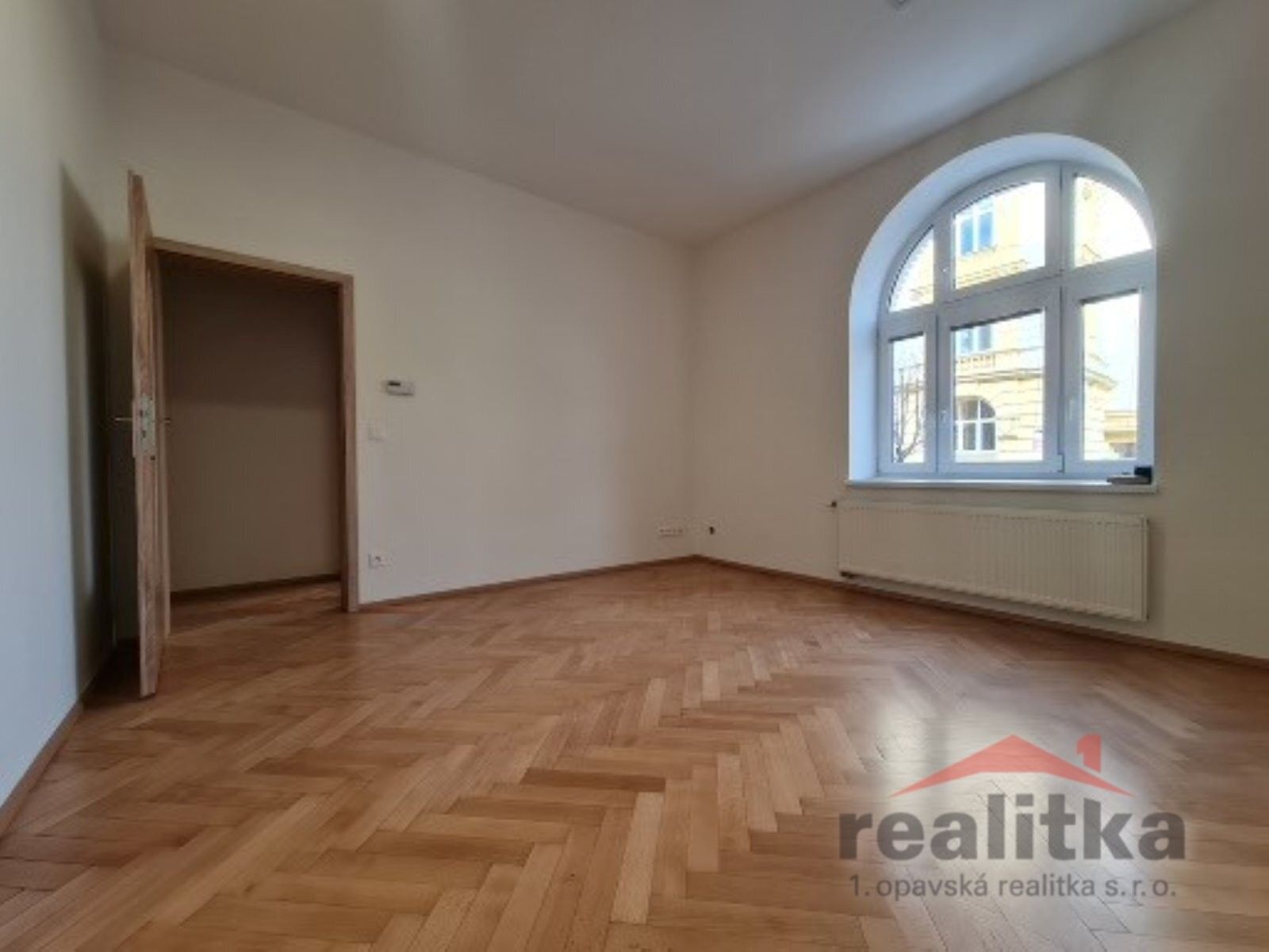 Pronájem byt 2+kk - Husova, Opava, 47 m²
