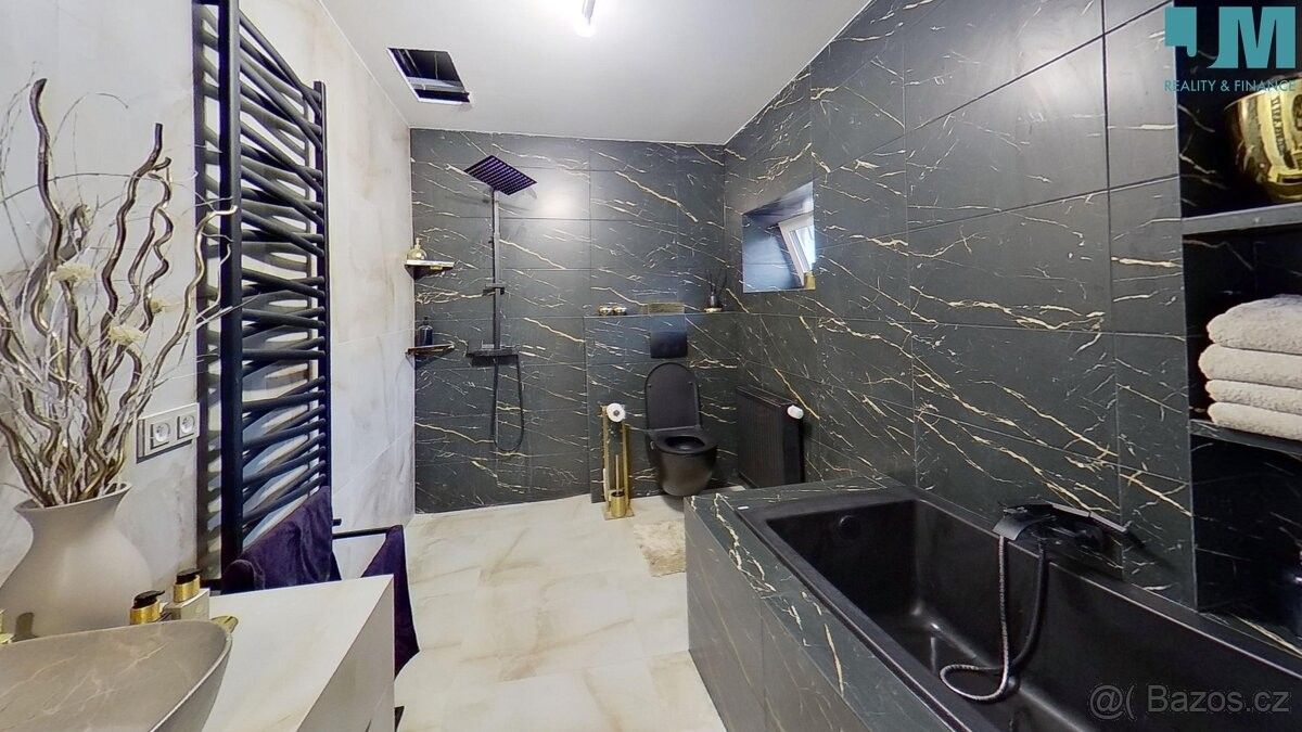 Prodej rodinný dům - Valeč u Hrotovic, 675 53