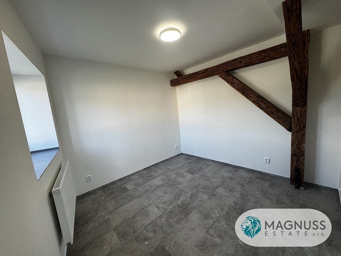 Pronájem byt 2+kk - náměstí Svobody, Šternberk, okres Olomouc, 40 m² - 5