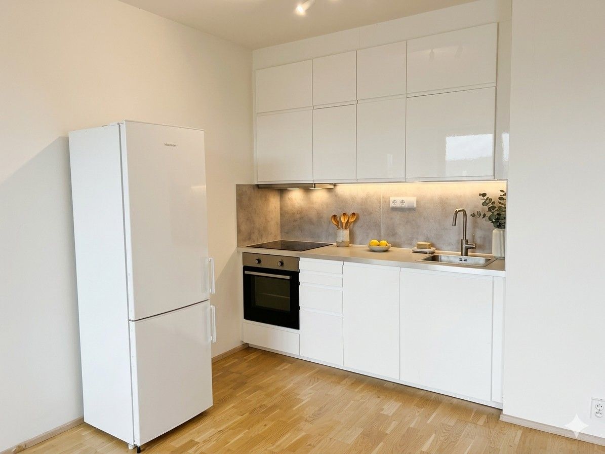 Pronájem byt 2+kk - Zlochova, Praha - Modřany, 64 m² - 5