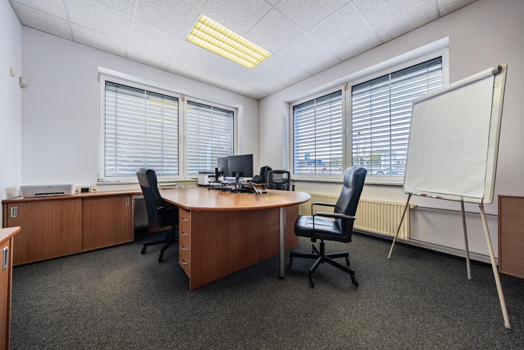 Kanceláře, Na Spojce, Vestec, 51 m²