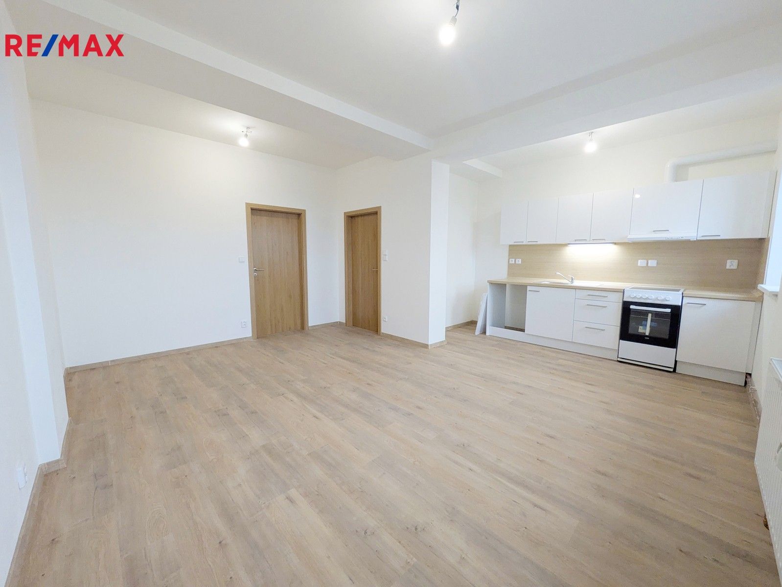 3+kk, Dlouhá třída, Havířov, 76 m²