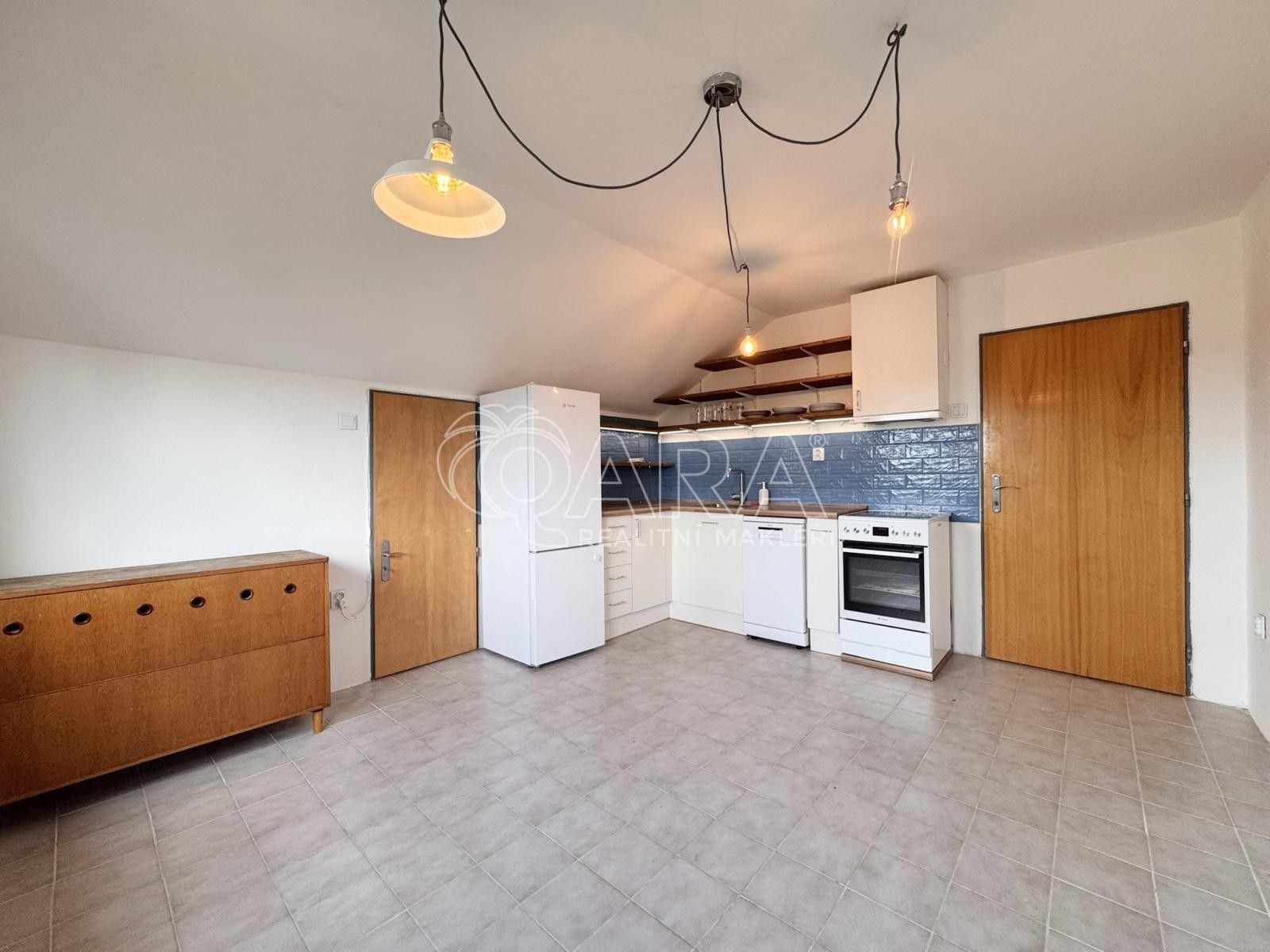 2+1, Staročeská  , Praha, 58 m² - 1