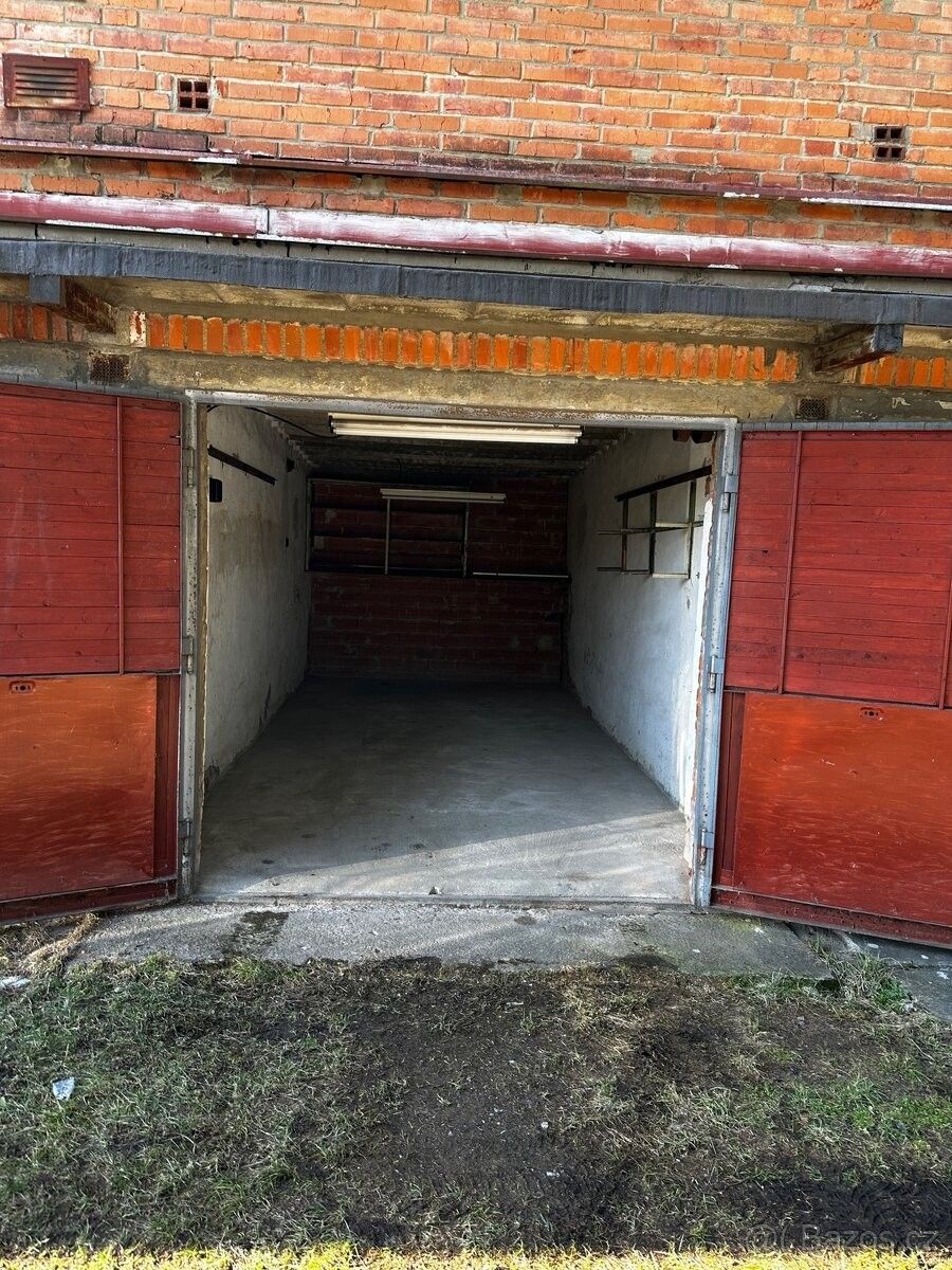 Pronájem garáž - Zlín, 760 01