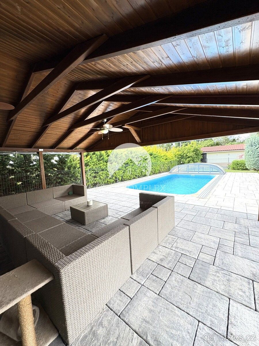 Prodej rodinný dům - 987 65, Slovensko