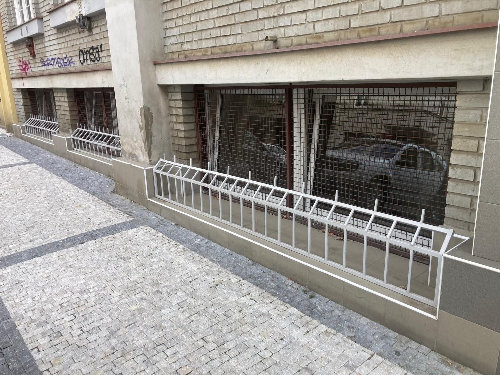 Obchodní prostory, 57 m²