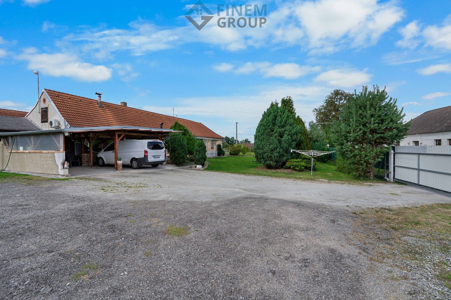 Rodinný dům, 728 m²