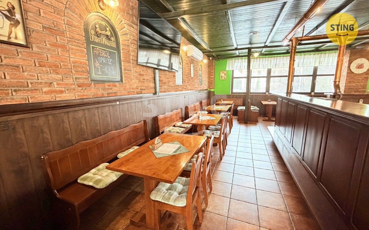 Restaurace · 320 m² · Ladislava Hosáka, Ostrava - 3