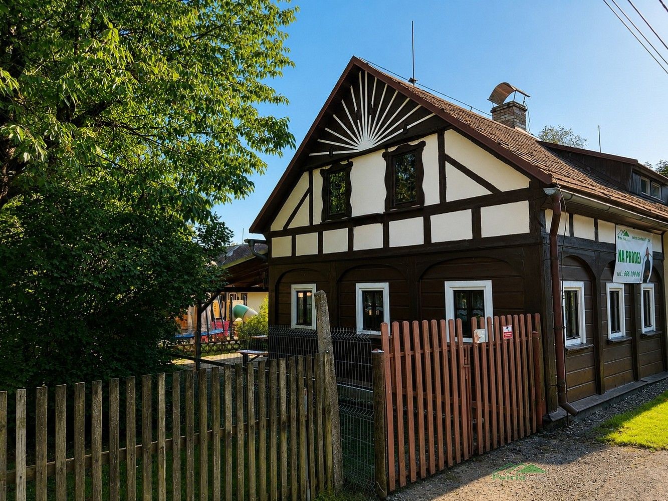 Ubytovací zařízení, 250 m²