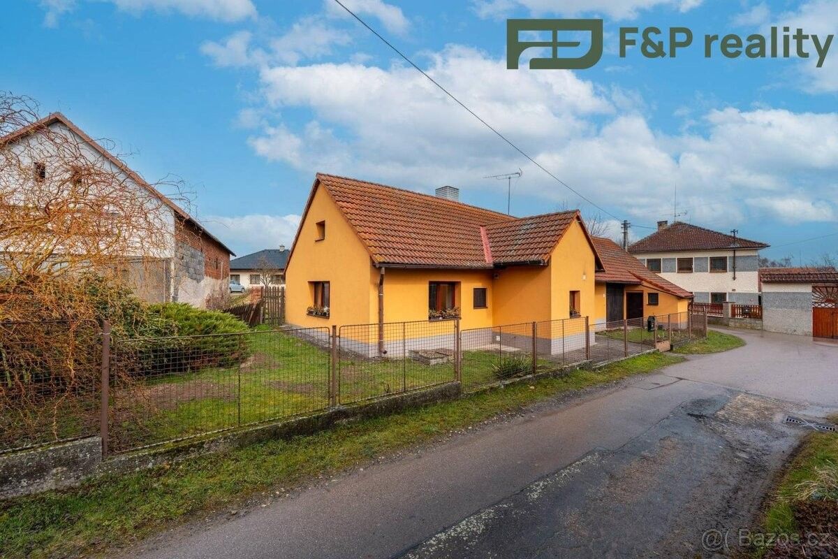 Chaty, Benešov u Prahy, 256 01 - 1