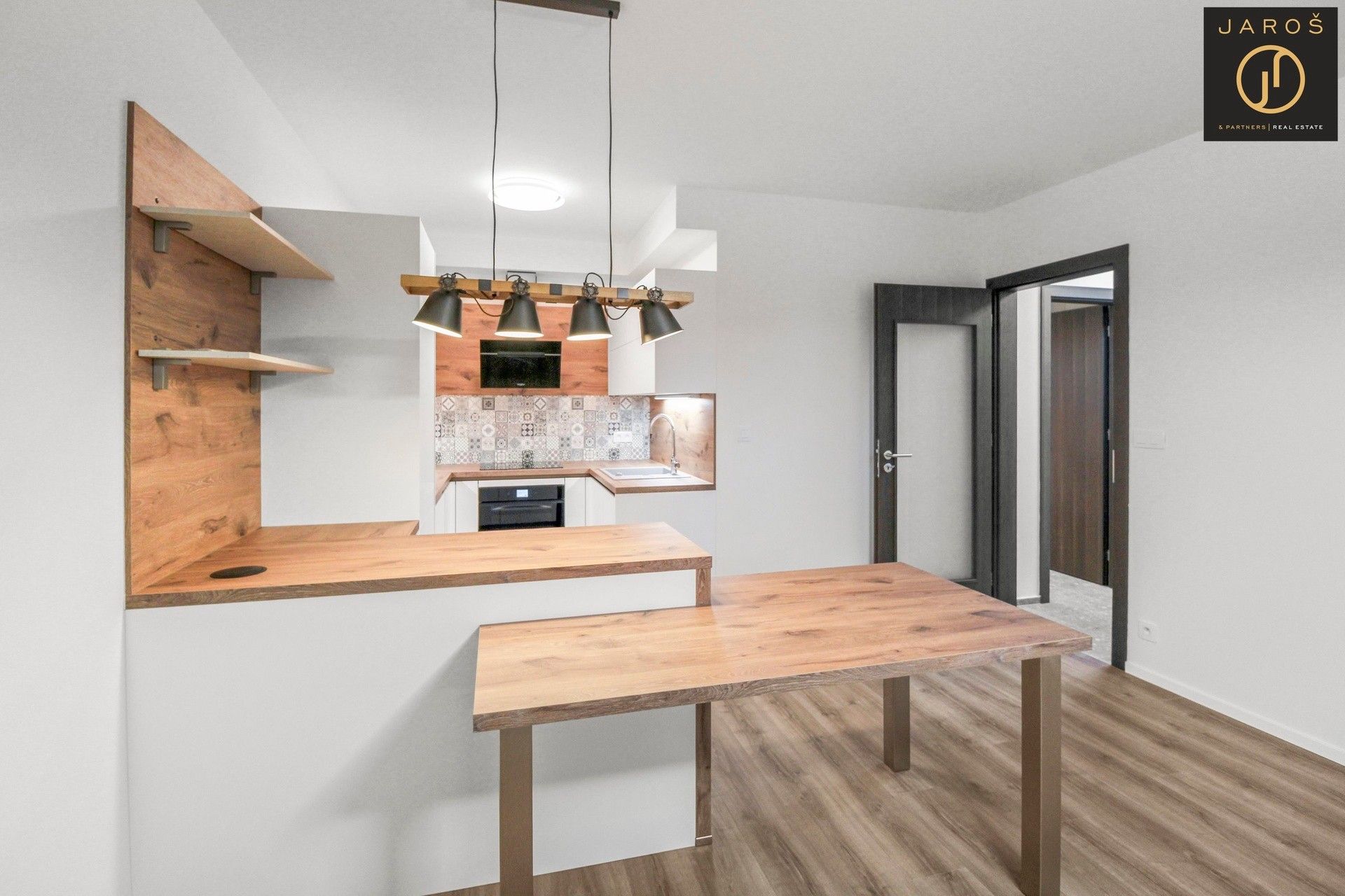 2+kk, Starokošířská, Praha, 56 m²