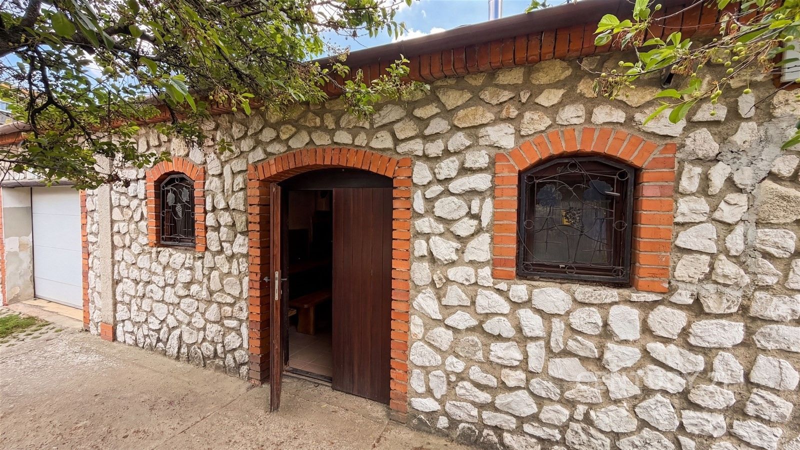 Nemovitost · 33 m² · Šakvická  , Zaječí - 4
