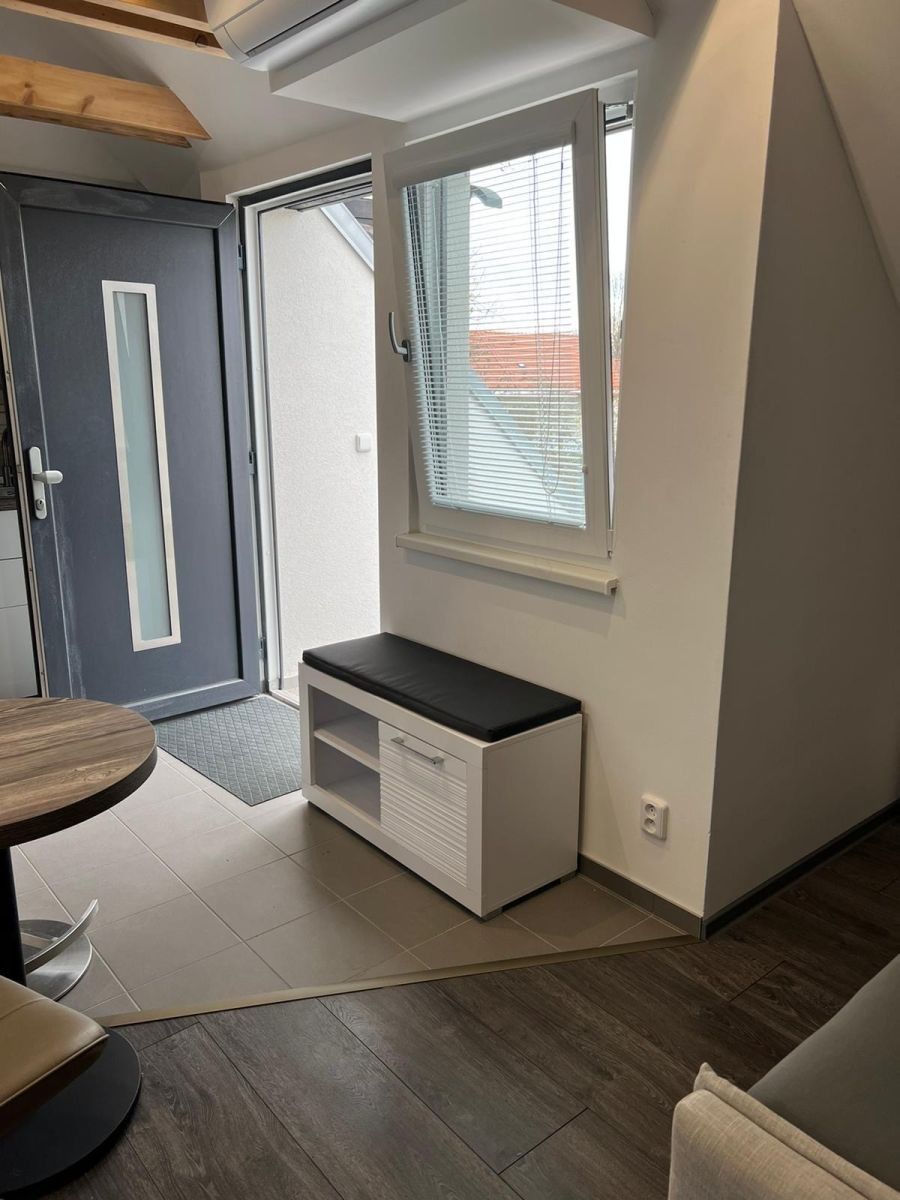 1+kk, U Svodnice, Praha - Královice, 40 m² - 2