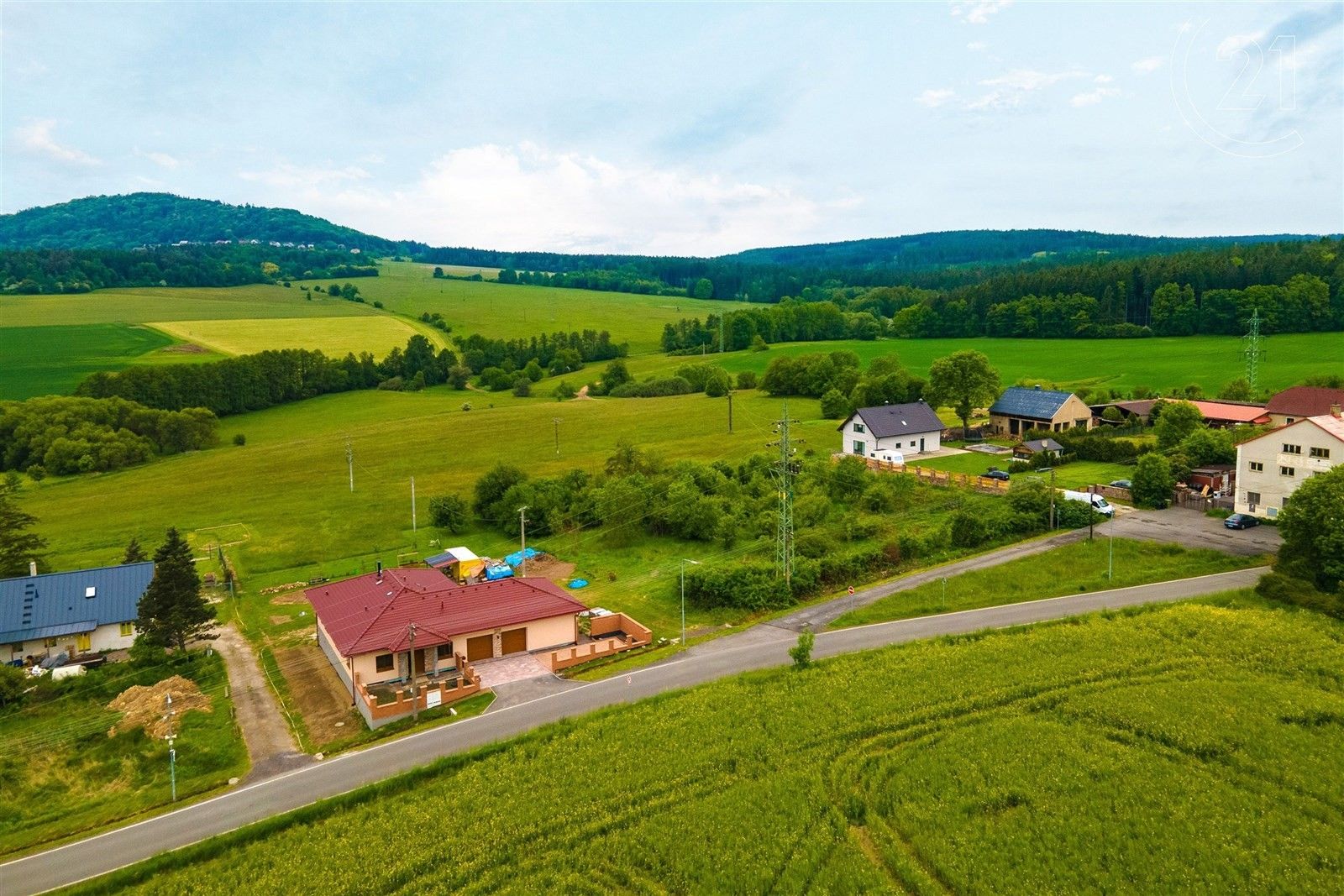 Prodej pozemek pro bydlení - Komárov