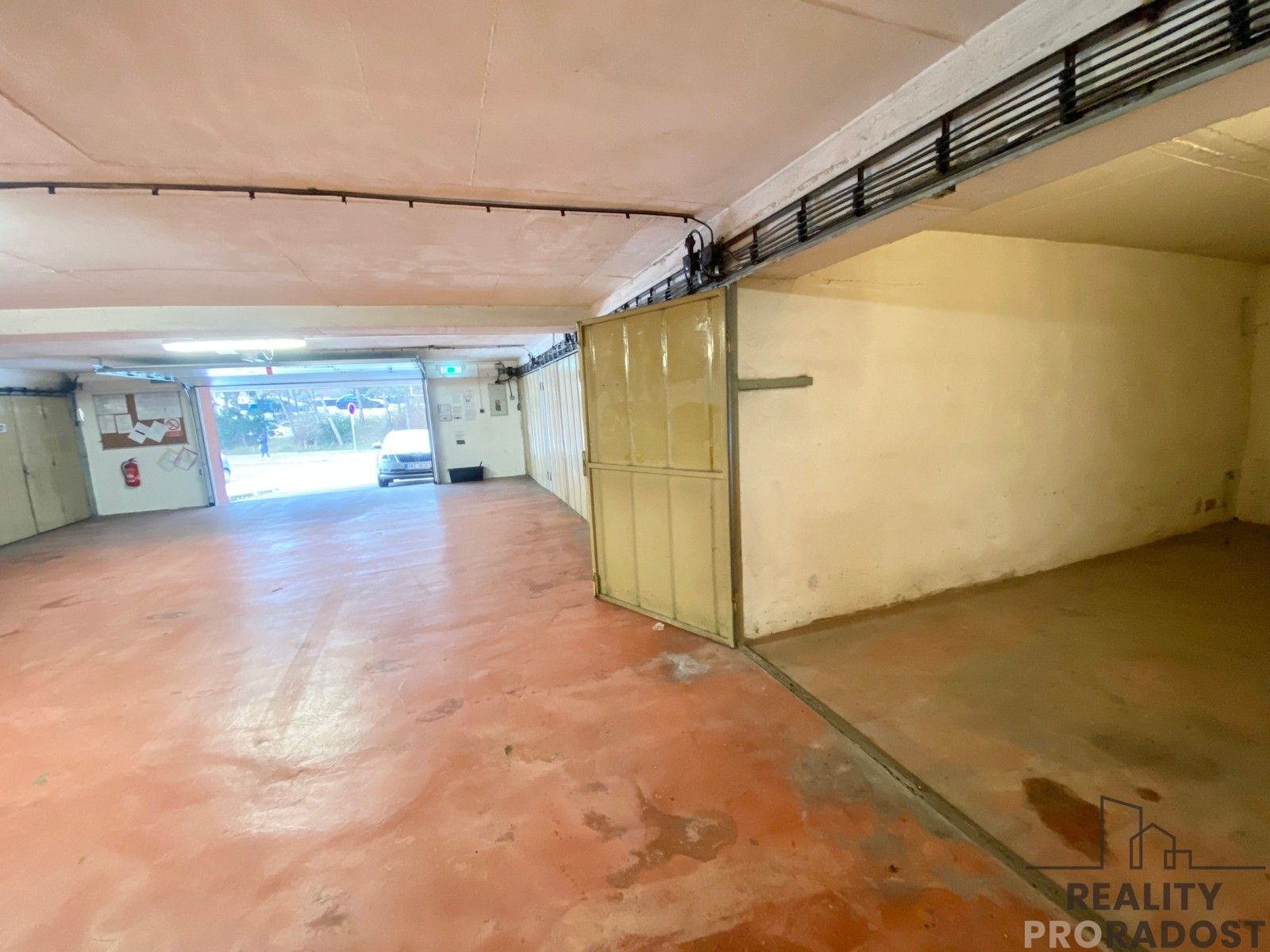 Pronájem garáž - Heyrovského, Olomouc, 13 m²