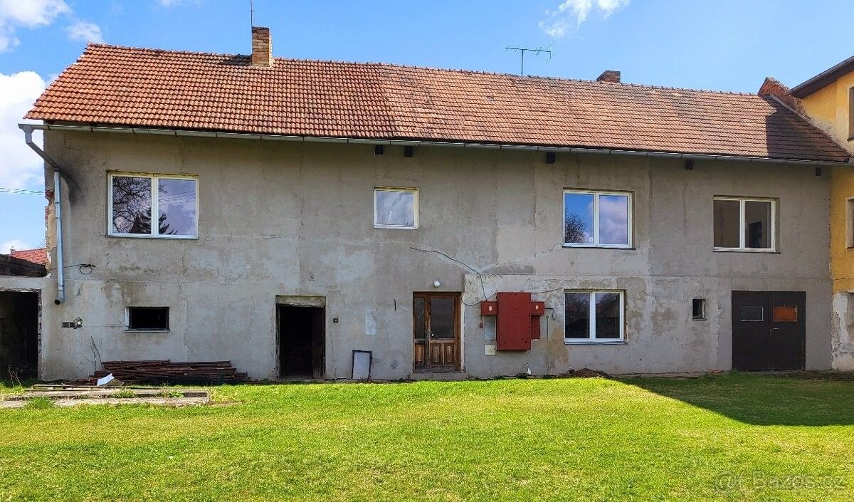 Prodej dům - Pelhřimov, 393 01, 450 m²
