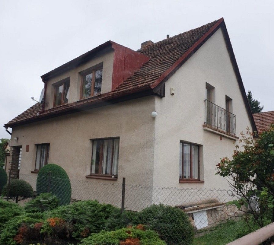 Rodinné domy, Smaragdová, Praha, 180 m²