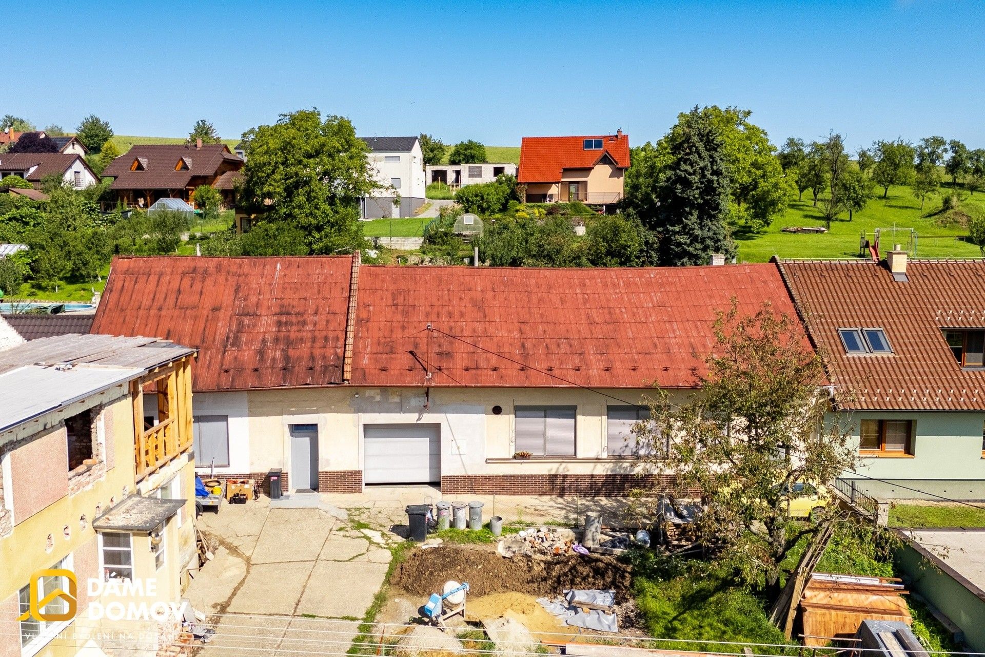 Sklady, Bělov, 214 m²