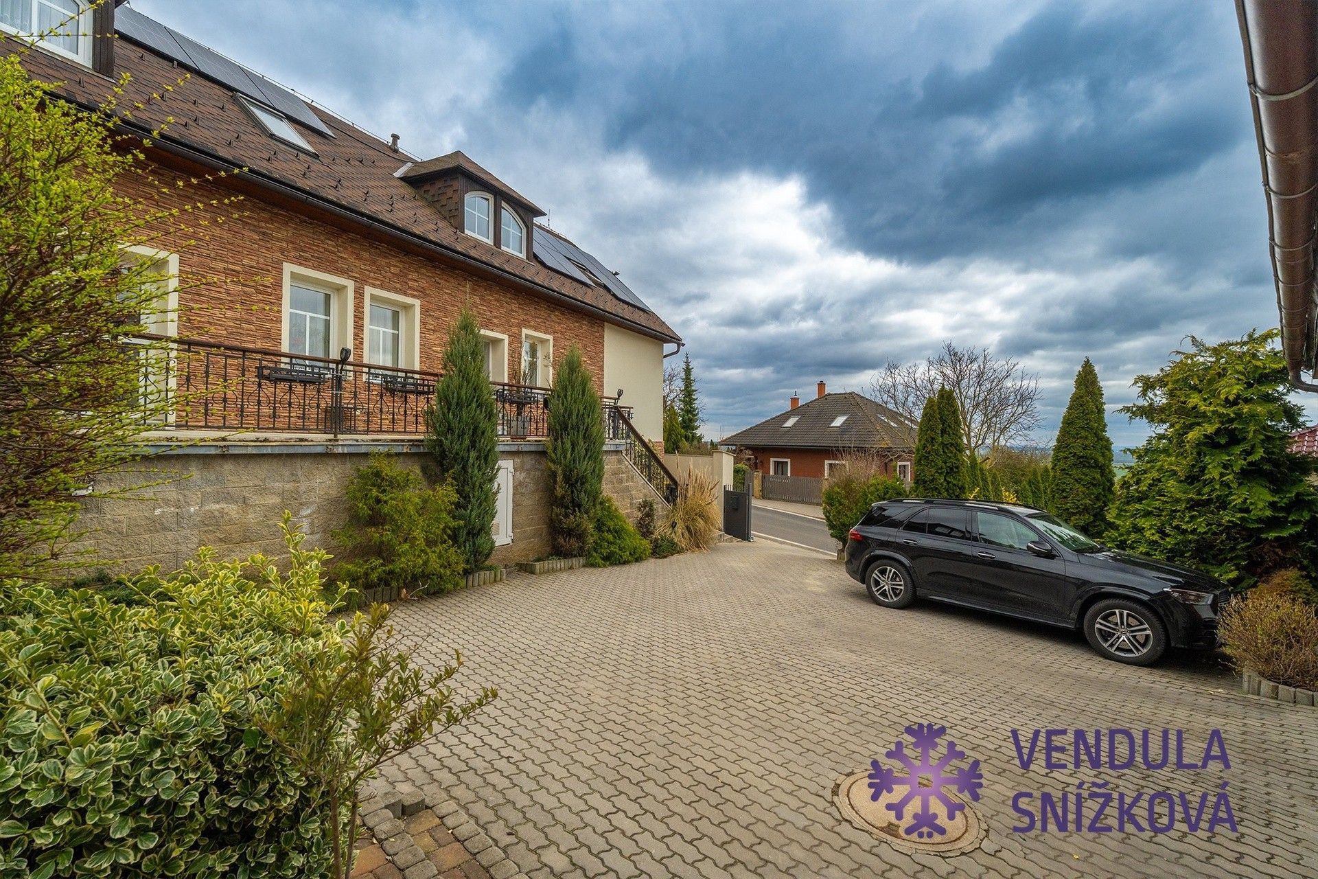Rodinné domy, Vinařice, 533 m² - 2