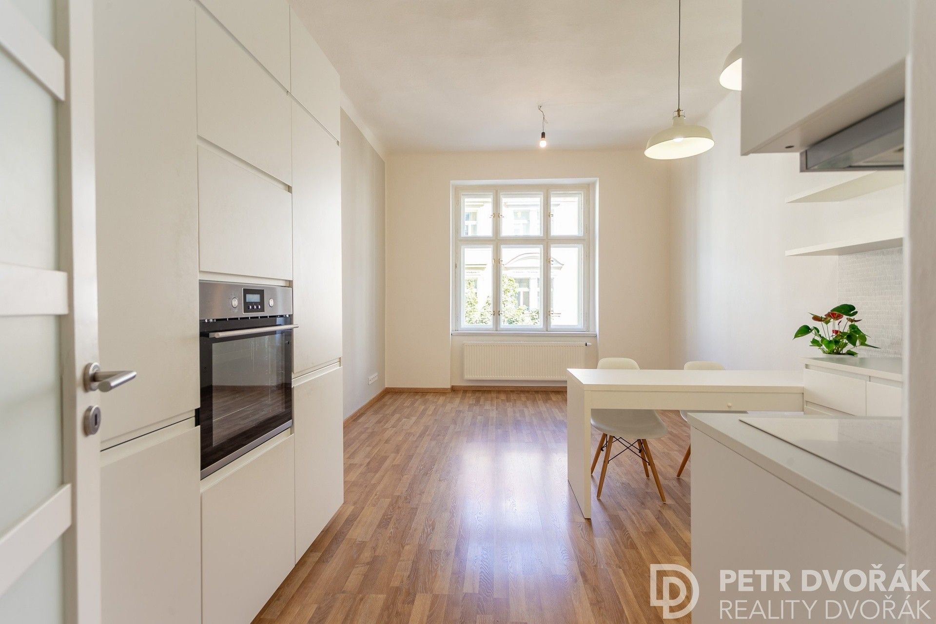 Pronájem byt 2+kk - Bořivojova, Praha, 49 m²