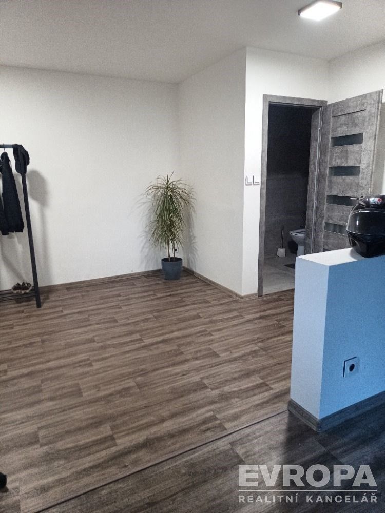 Prodej zemědělská usedlost - Kramolín, 1 060 m² - 5