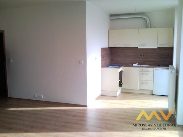 Pronájem byt 2+kk - Balbínova, Hradec Králové, 45 m²