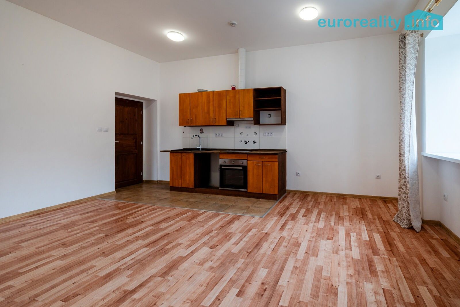 3+kk, Revoluční, Luby, 58 m² - 2