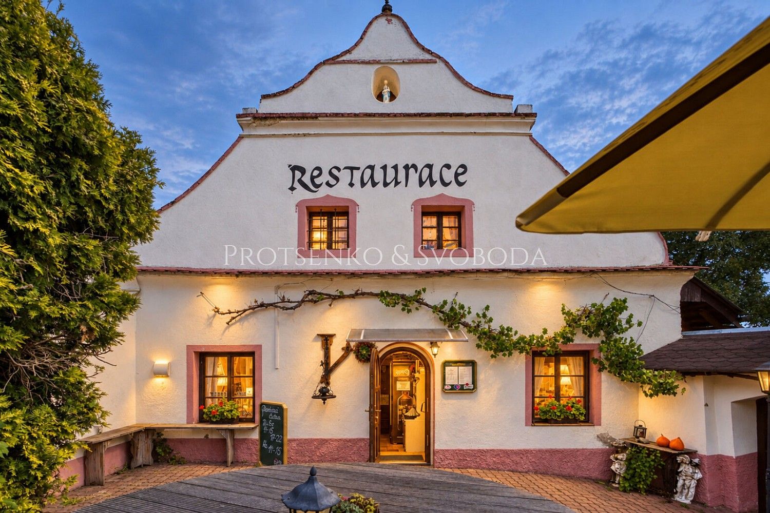 Činžovní domy, Krumlovská, Lhenice, okres Prachatice, 535 m² - 1