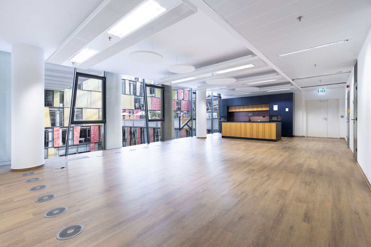 Kancelář · 886 m² · Praha - Karlín, okres Praha 8, Hlavní město Praha - 3