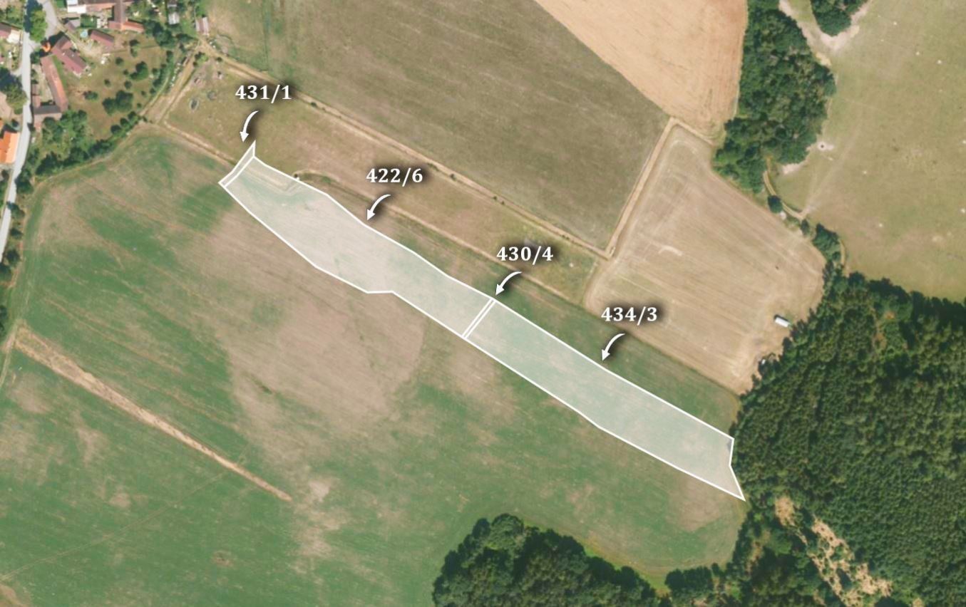 Zemědělské pozemky, Vlčí, 14 560 m²