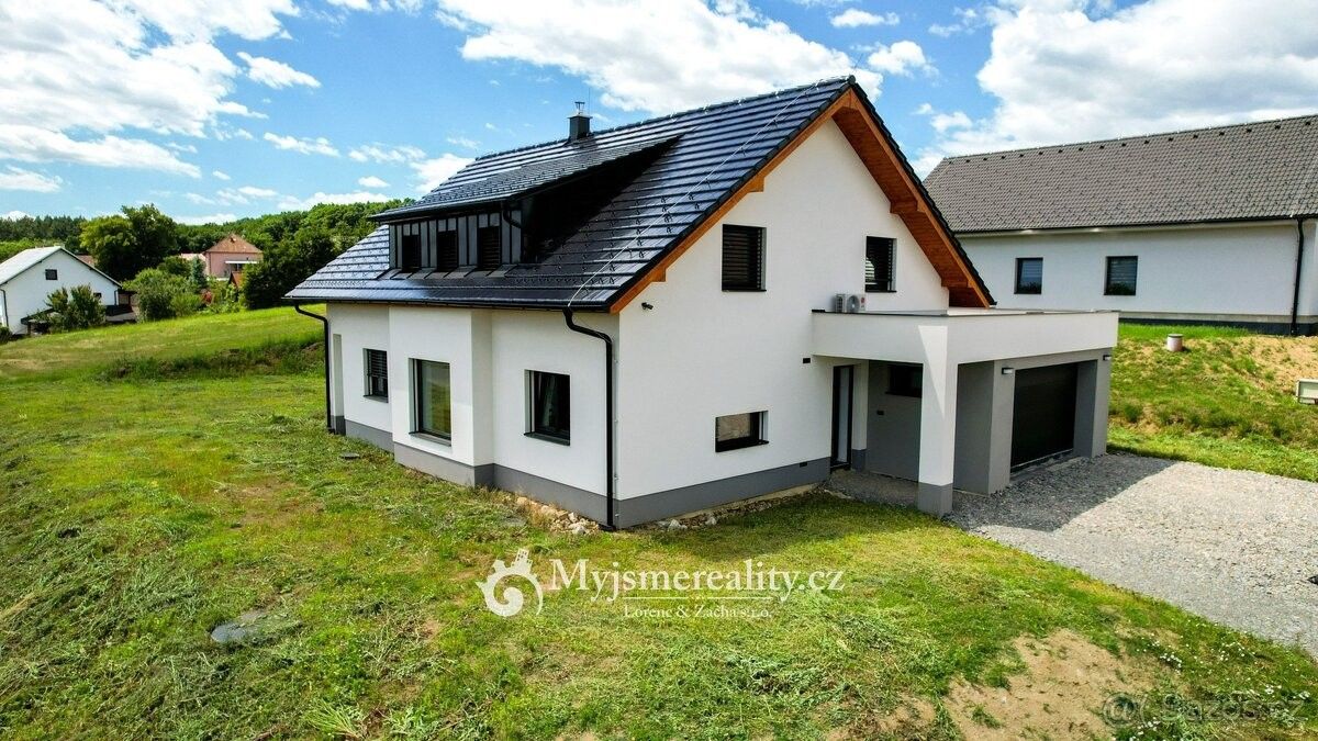 Rodinné domy, Velký Ořechov, 763 07