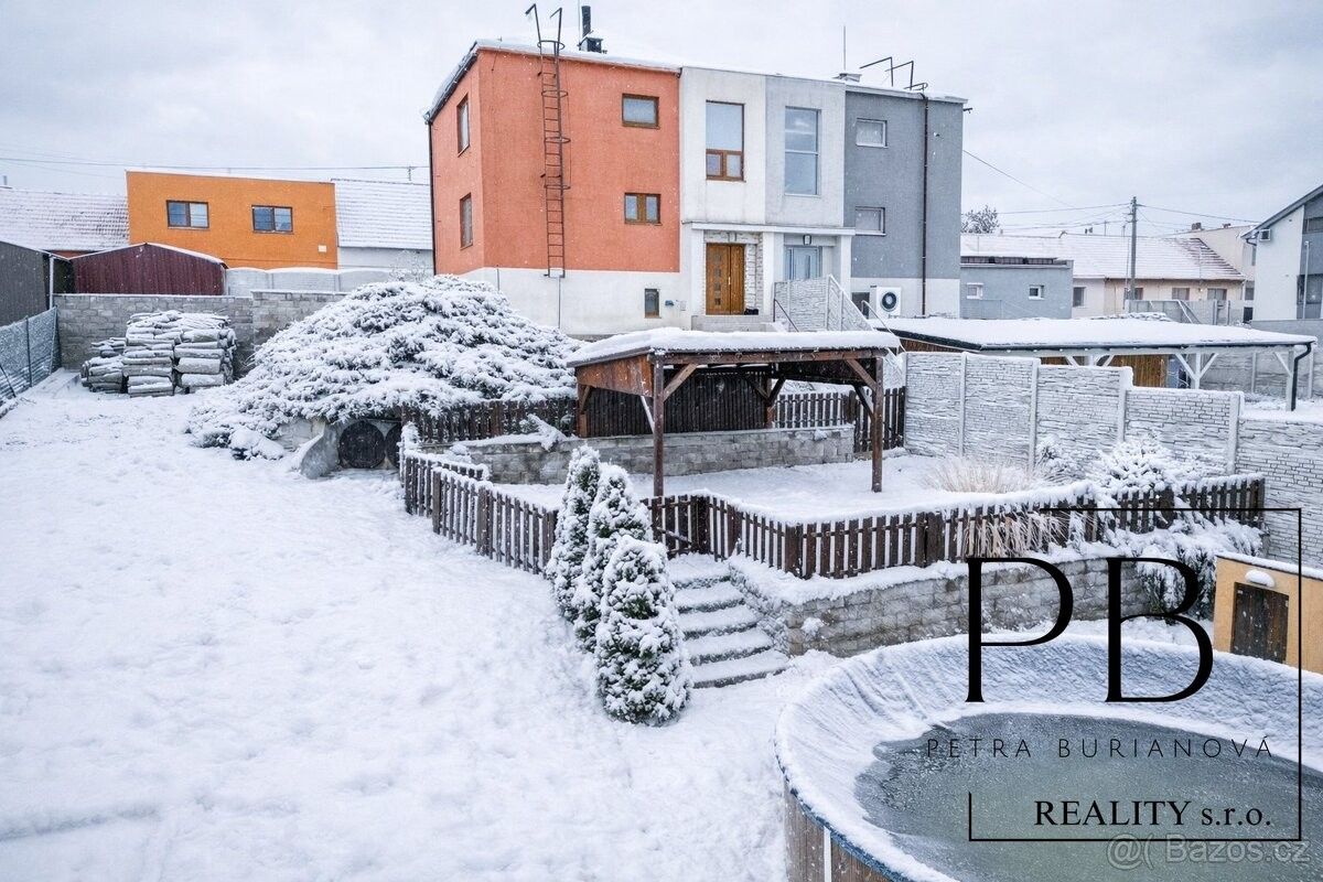 Rodinné domy, Mohelno, 675 75