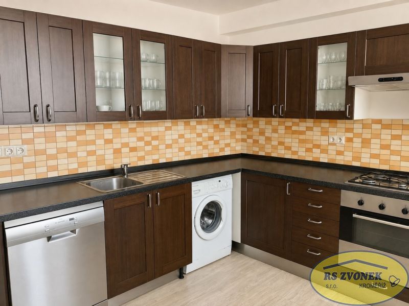 2+1, Nádražní , Chropyně, 57 m² - 2