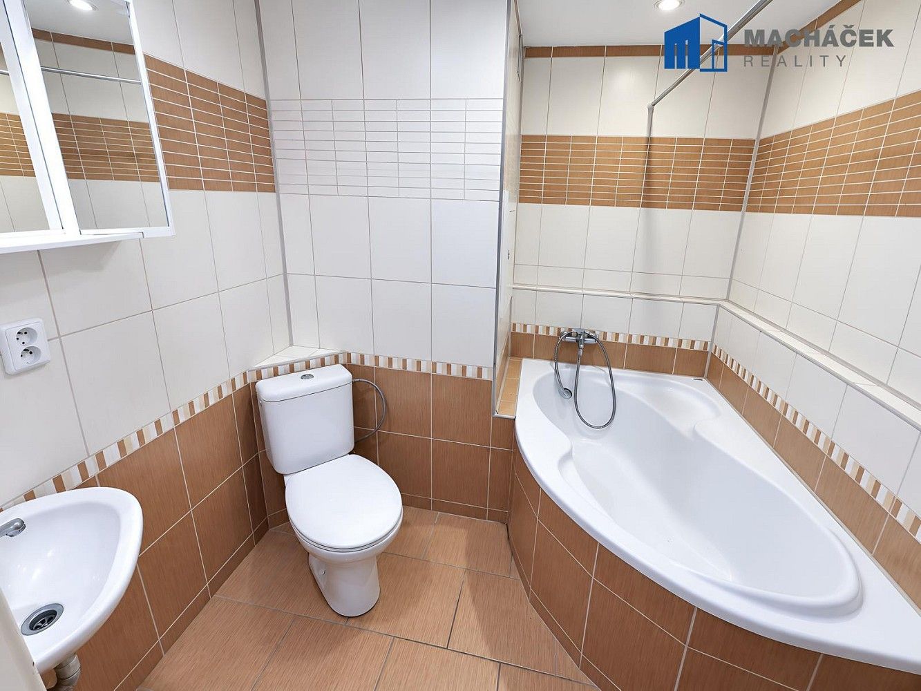 Byt 1+1 · 35 m² · Krupka - Vrchoslav, okres Teplice, Ústecký kraj - 4