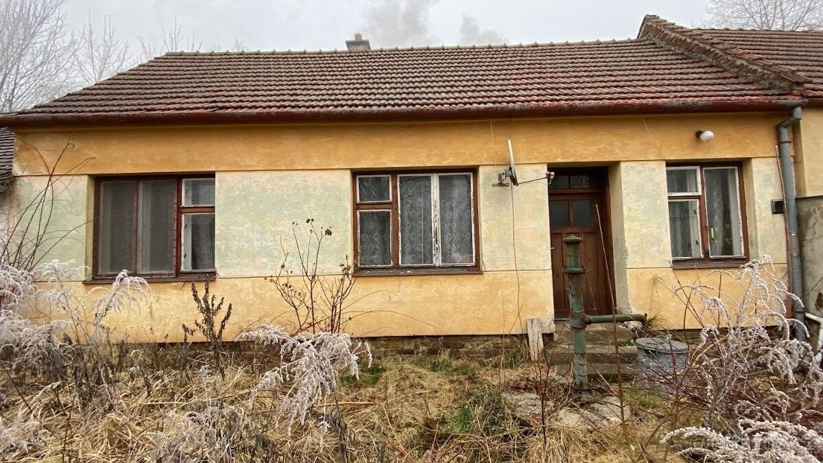 Rodinné domy, Zastávka u Brna, 664 84