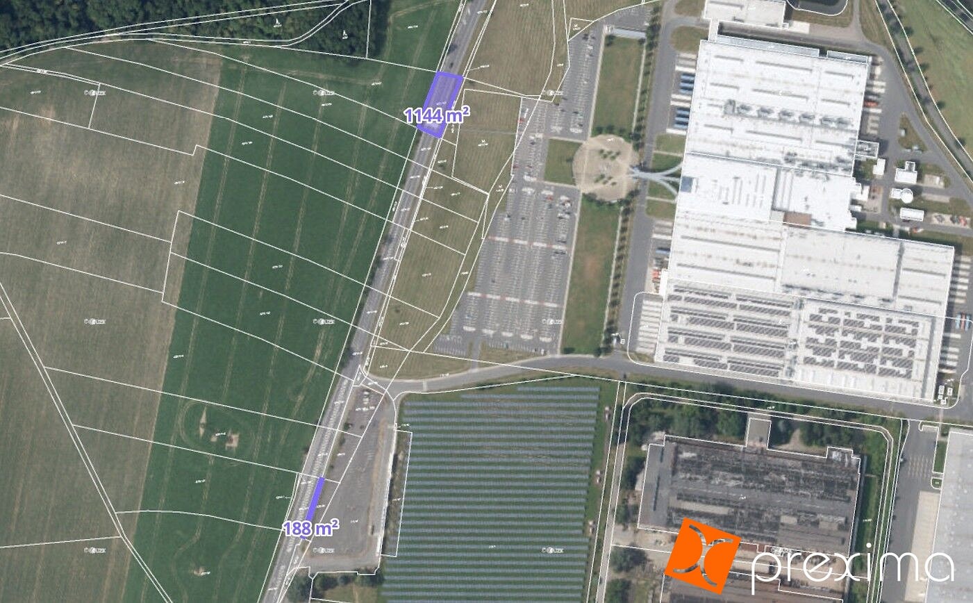 Komerční pozemek, 619 m²