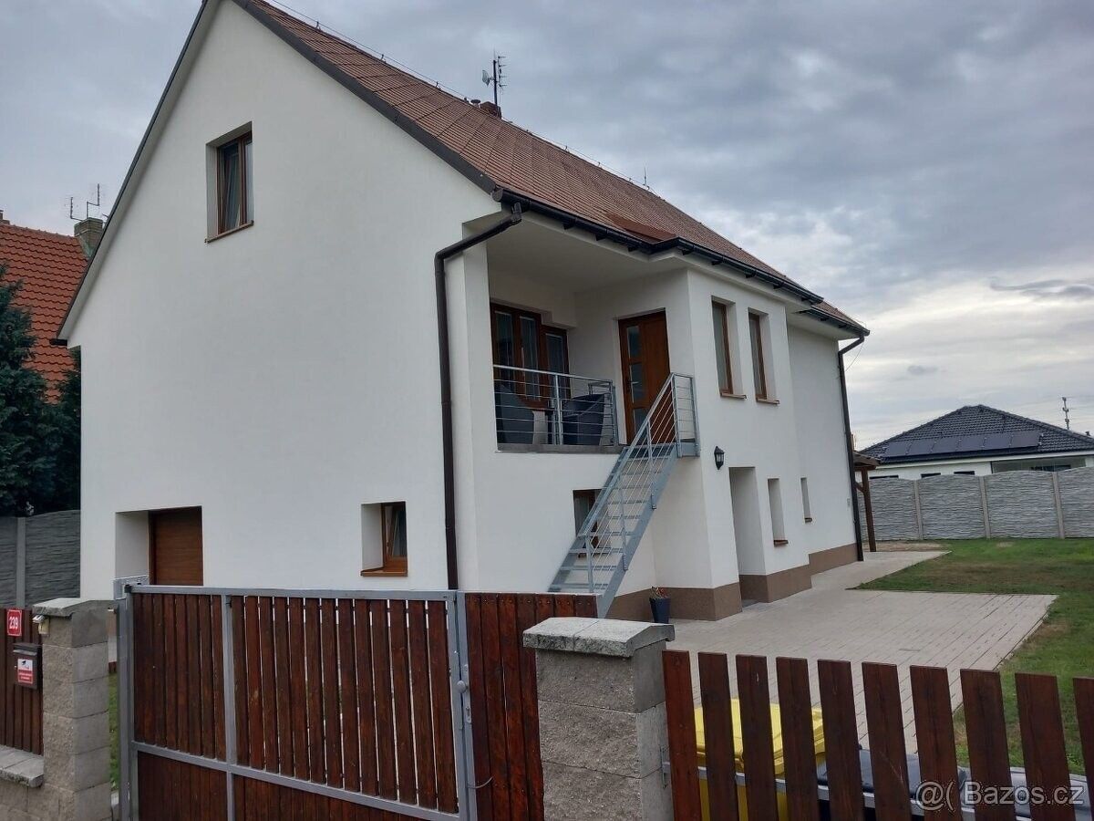 Byty, Úžice u Kralup nad Vltavou, 277 45