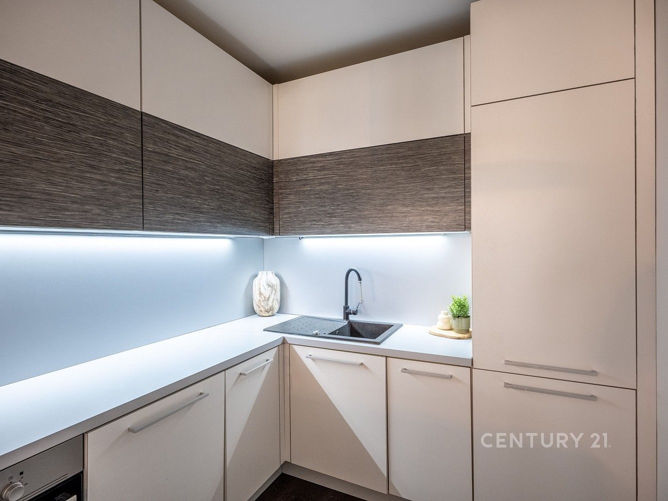 2+kk, Pod Harfou, Praha 9 - Vysočany, 58 m² - 2