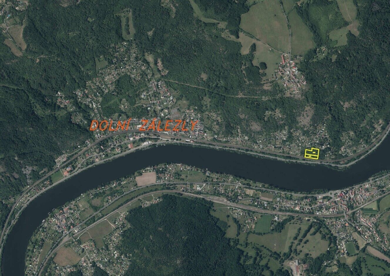 Prodej pozemek - Dolní Zálezly, 6 128 m² - 2