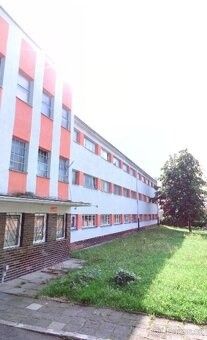 Garáže, Přerov, 750 02