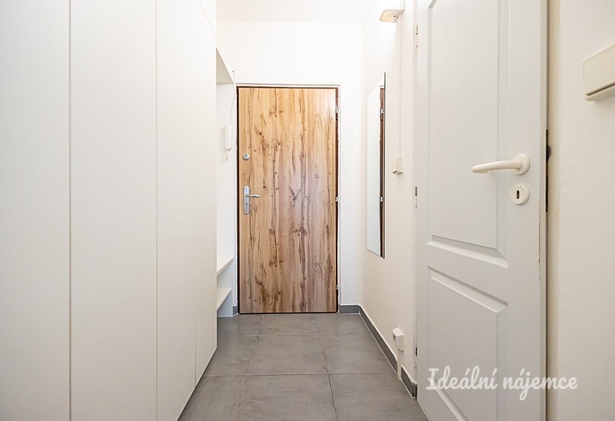 Pronájem byt 1+kk - Kyselova, Praha, 22 m²