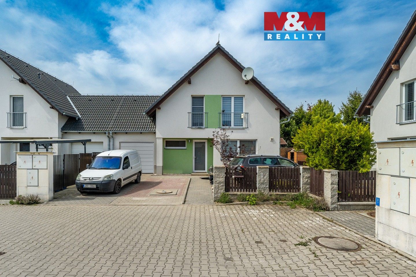 Rodinné domy, Býkev, 124 m² - 1