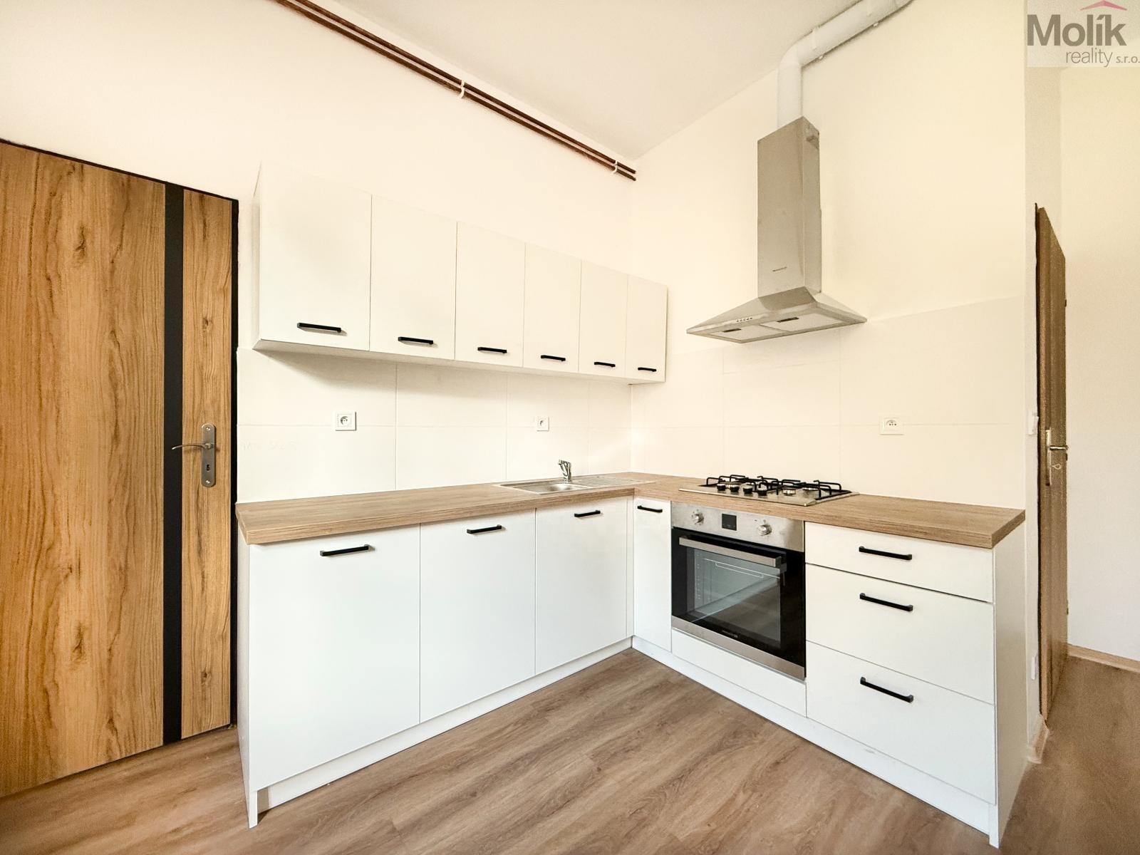 Pronájem byt 2+kk - Tovární, Osek, 50 m² - 2